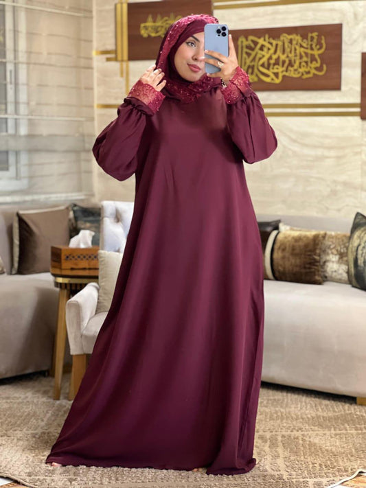 "عباية 'نور الهدى': سحر الدونتيل الفرنسي وغطاء الرأس العصري ; أناقتكِ المحتشمة في قطعة واحدة فريدة"